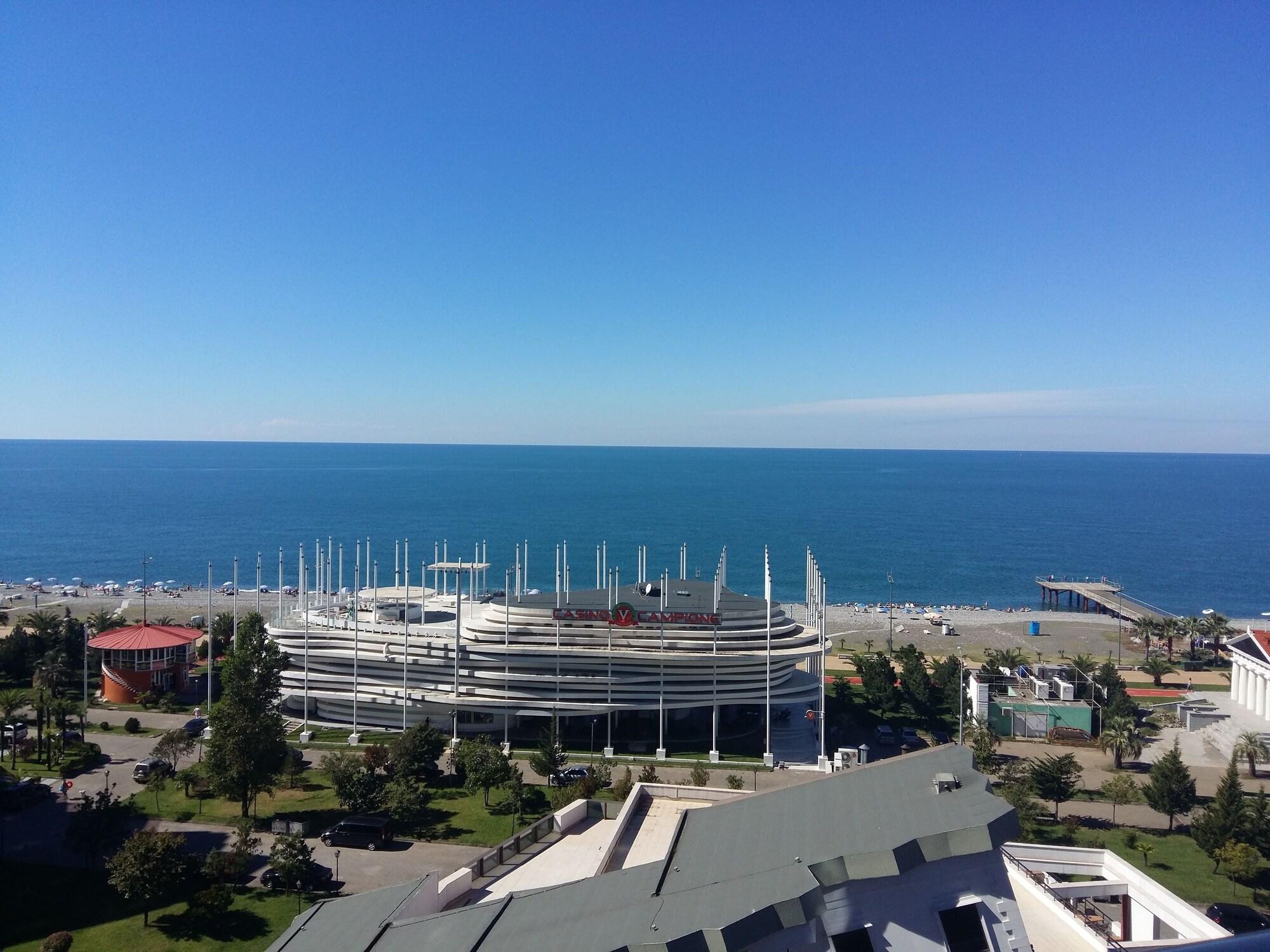 Sea View Rock Hotel Batoemi Buitenkant foto